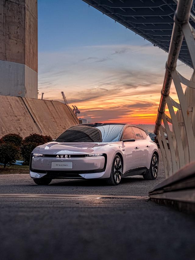 純電動新能源車推薦:奧迪AUDI E5 Sportback的美學與科技交響